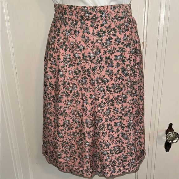 Vintage 80s/90s Russ Studio pink floral corduroy high waisted cuffed shorts - Picture 1 of 8